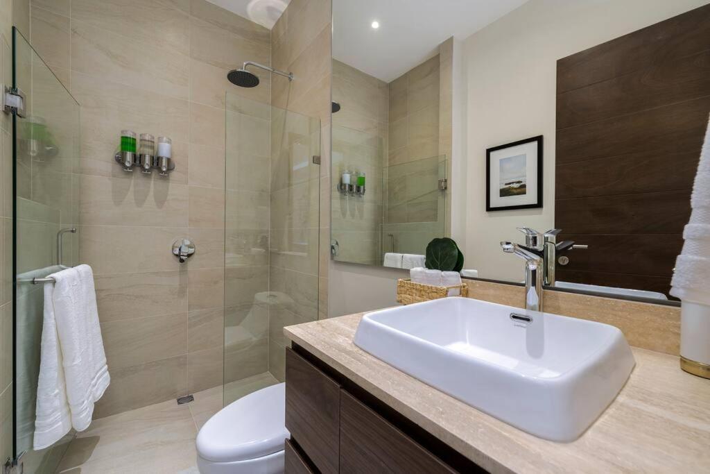 Penthouse With Private Jacuzzi And 4 Bedrooms Apartamento